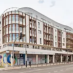 アパート Homely Place Centrum - Stary Rynek - Parking ポズナン