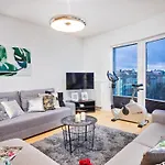 Homely Place Centrum - Stary Rynek - Parking 포즈난