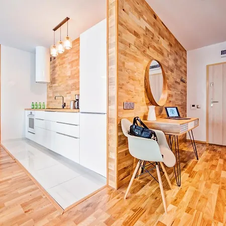 Monroe Residence Poznan Old Town & Parking Poznań