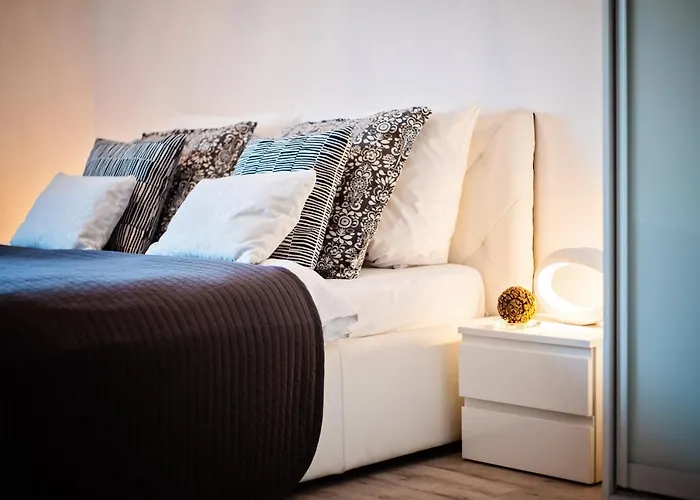 Homely Place Centrum - Stary Rynek - Parking Apartment *